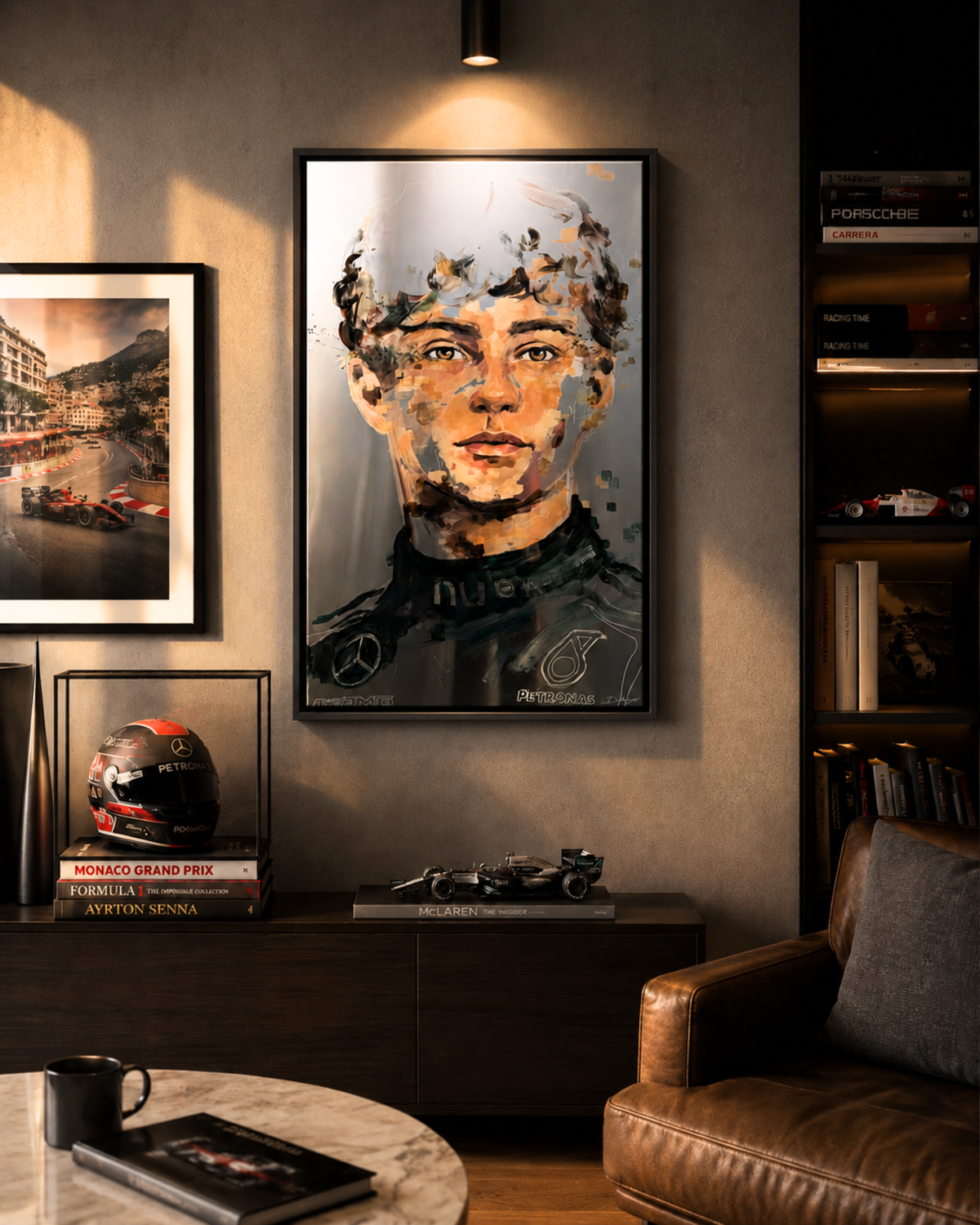 Portrait contemporain du pilote vainqueur K. Antonelli avec une mise en stituation dans un salon d'un collectionneur Fan de F1, GRAND PRIX DE MONACO, sur aluminium et feuille d'or — œuvre minimaliste de Djiango Artist, Nice. Encadrement bois. réalisé au Yacht Club de Monaco.